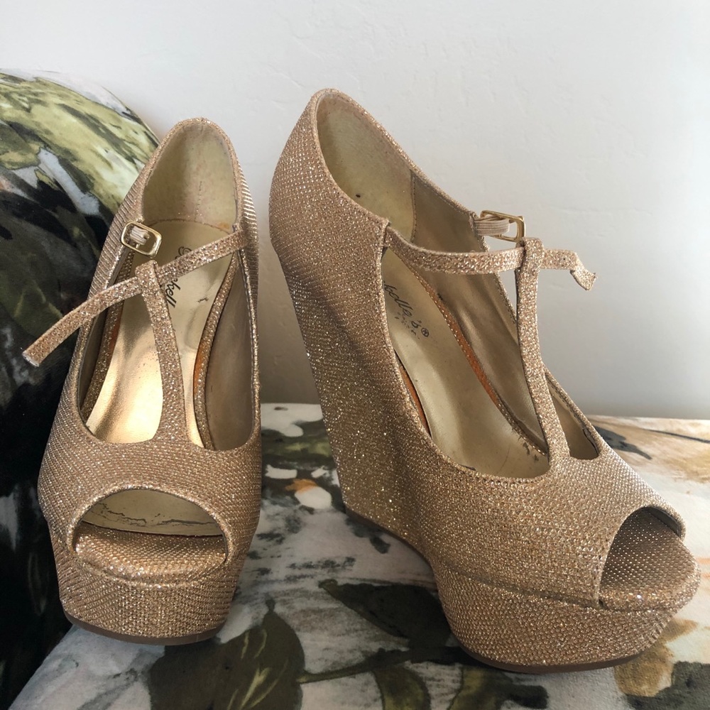 Gold sparkly wedges